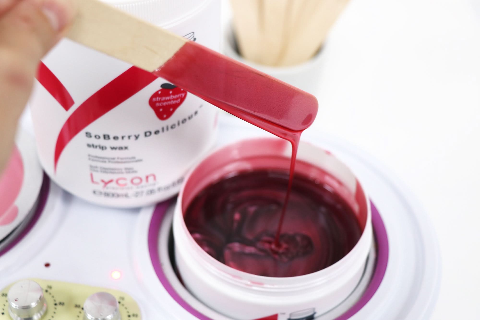 So Berry Delicious Strip Wax 800ml - Heater Friendly Jar for easy use