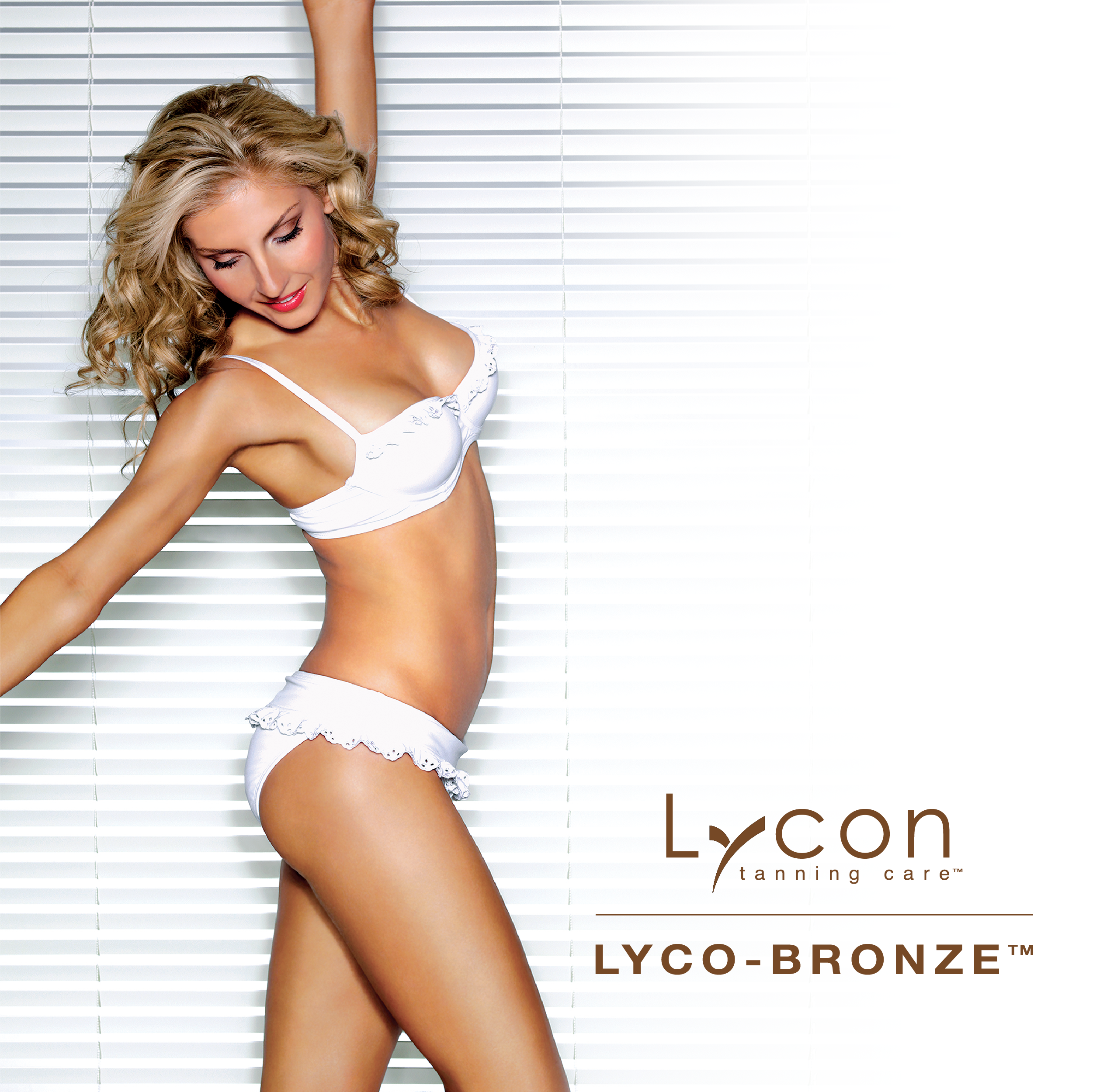 Lyco-Bronze Tanning Foam + Tanning Mitt