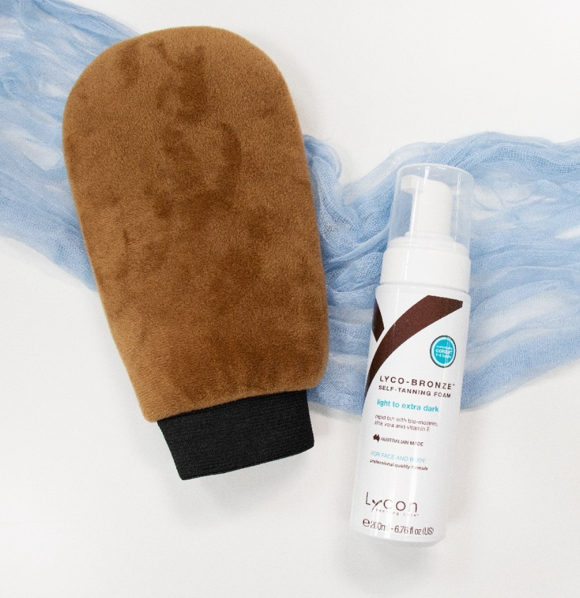 Lyco-Bronze Tanning Foam + Tanning Mitt